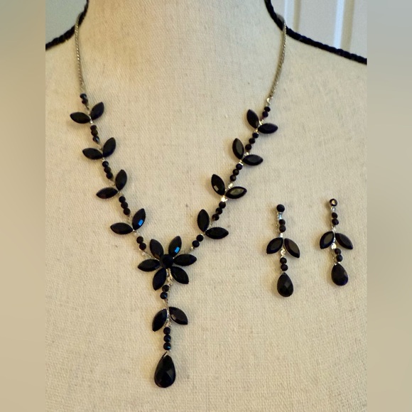 Monet Jewelry - NWOT Chic Black Leaf Necklace and Earring Set